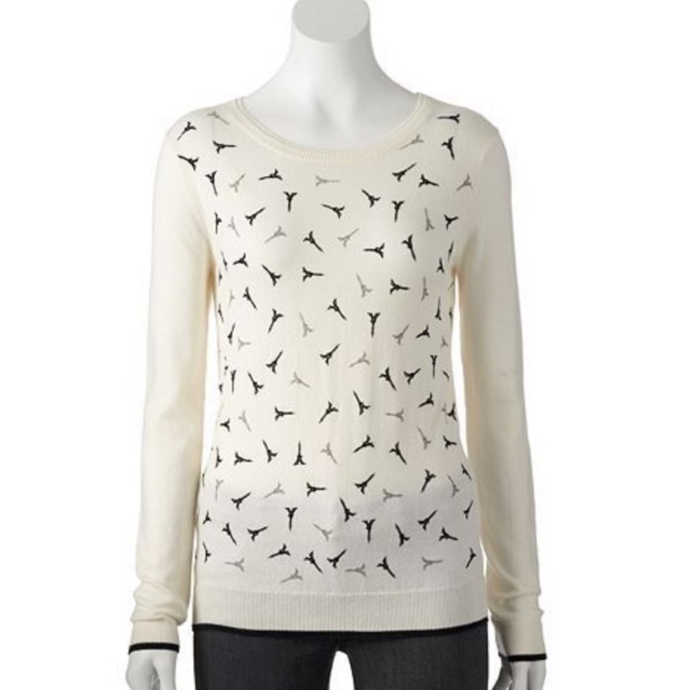 Elle White Crewneck Sweater with Eiffel Tower Print 🖤
